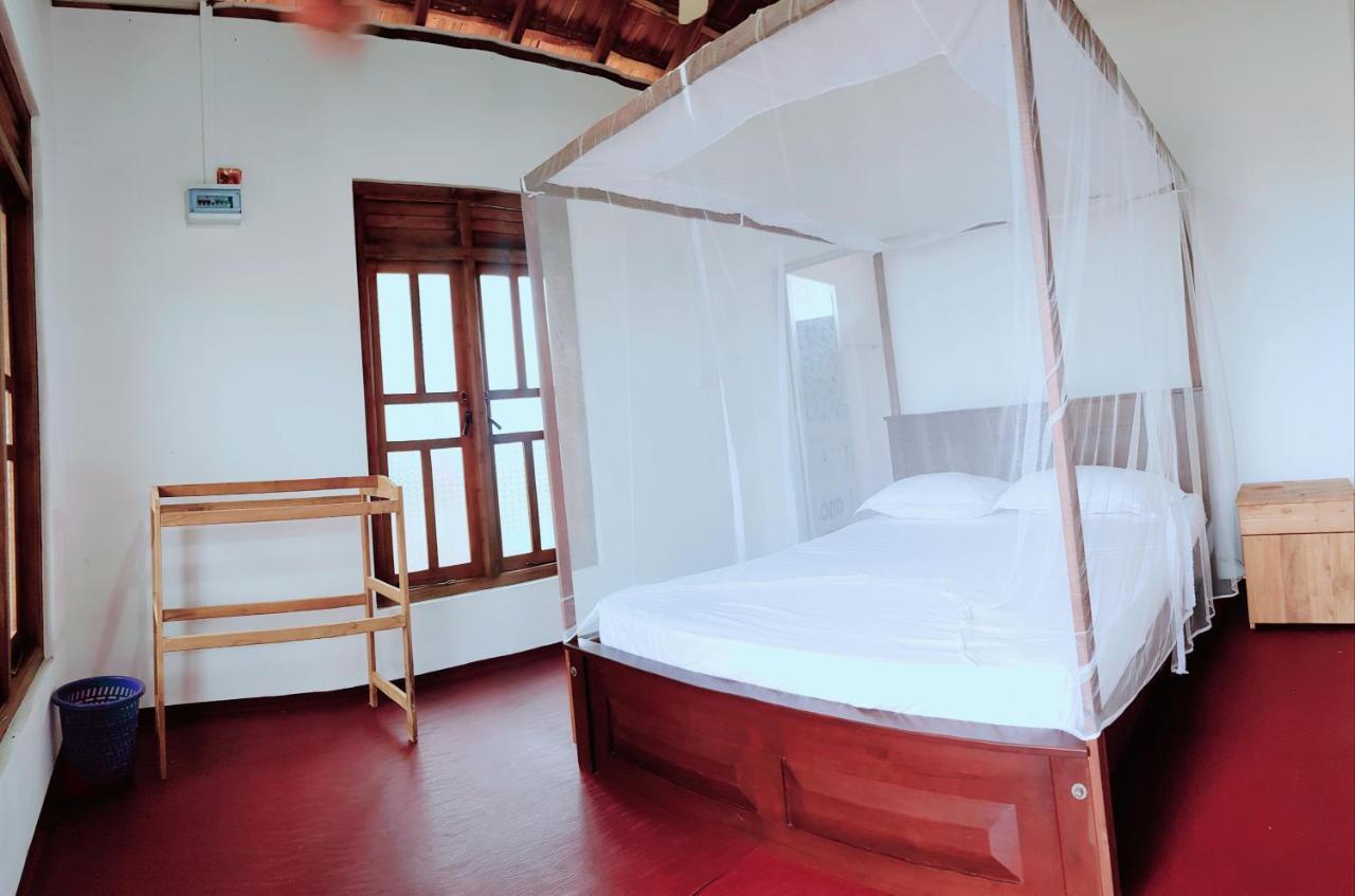 Exotic Beach Hotel 아루감 베이 외부 사진